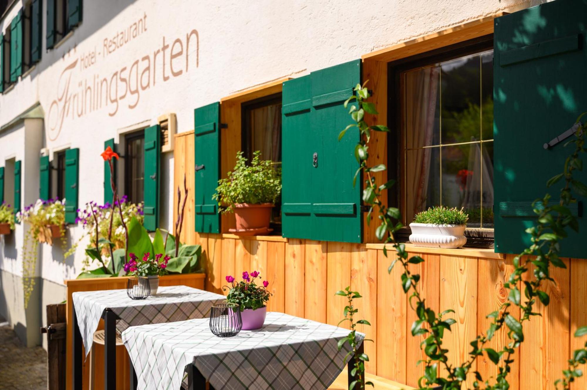 Hotel Restaurant Fruehlingsgarten Fussen Ngoại thất bức ảnh